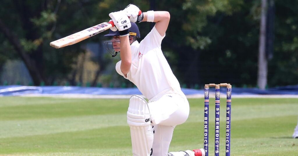 Test cricket mein ek over mein sabse jyada run banane ka record kiska hai?